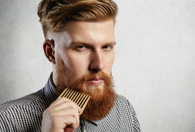 Por qué y por qué usar un peine de madera en la barba