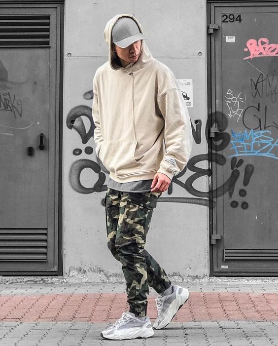 Learn to Wear Men's Camouflage Pants the Right Way |  New Old Man