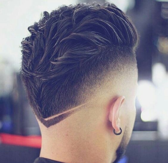 corte de cabelo degrade em v masculino