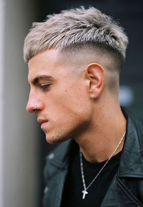 Corte De Cabelo Masculino com Finalização em V: Tudo Sobre e 15 Inspirações