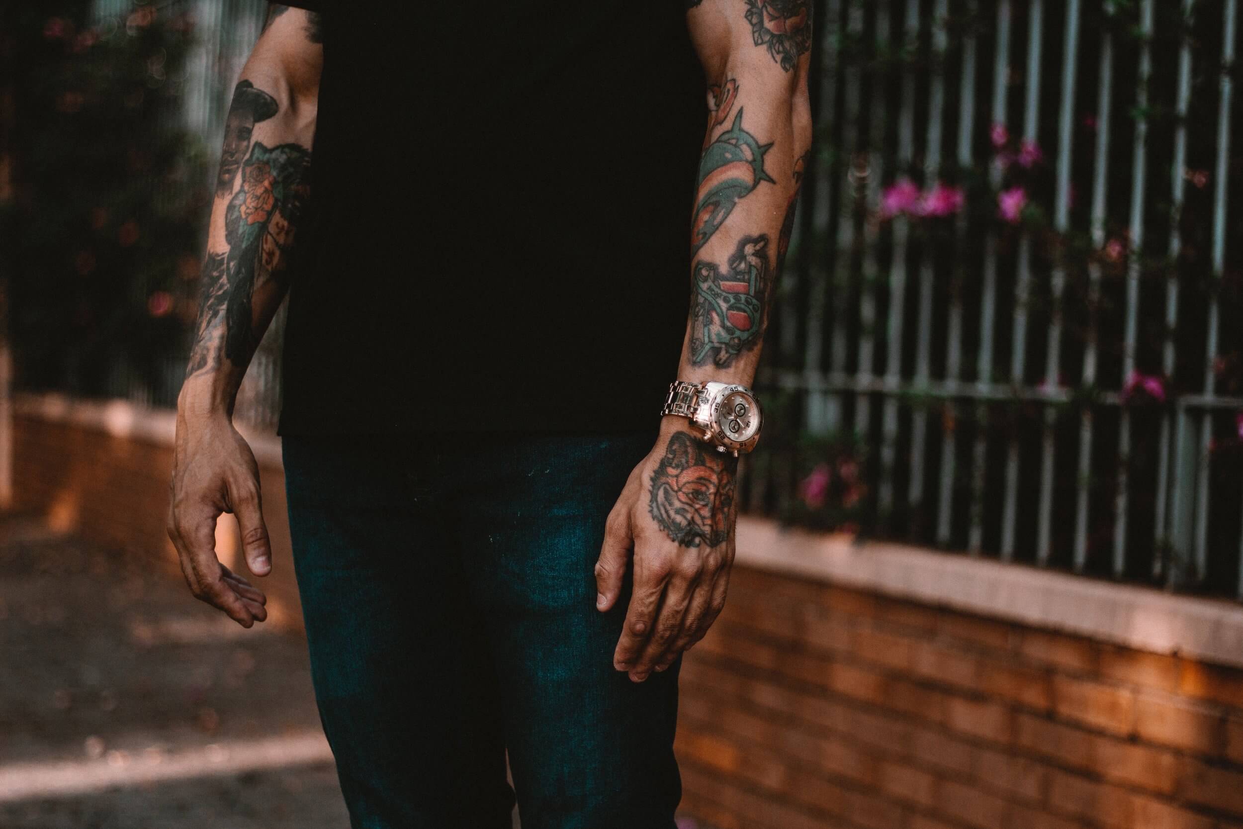 Everything You Need to Know About Tattoo Healing and Tattoo Powders | New Old Man