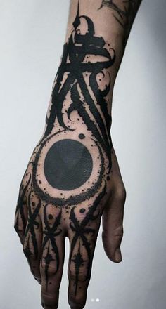 Tatuagem na Mão masculina: +20 Inspirações