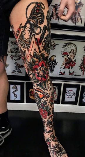 Tatuaggi gambe maschili 38