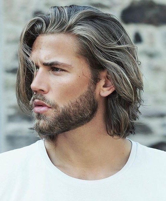 corte de cabelo medio repicado masculino