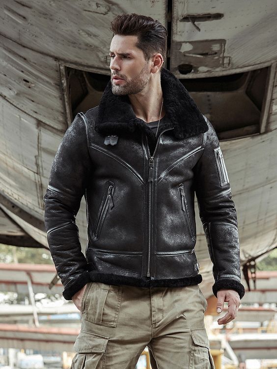Cómo combinar una chaqueta de cuero para hombre - Descubre nuevos