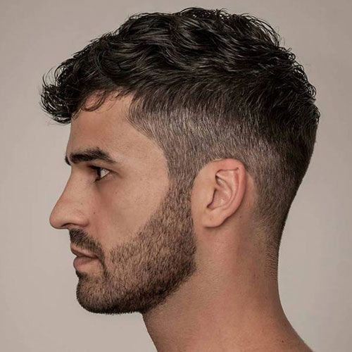 Farbverlauf strukturierter männlicher Haarschnitt 5