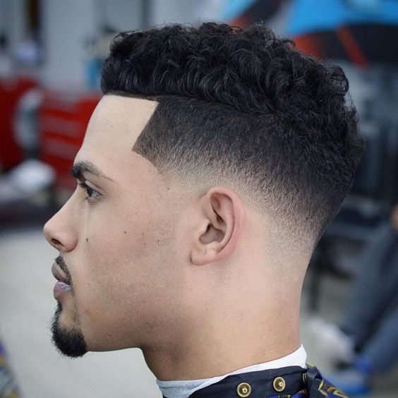 Coupe de cheveux masculine avec dégradé 5