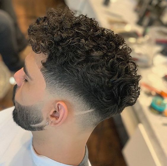 Curly Gradient Male Haircuts For 2022 1