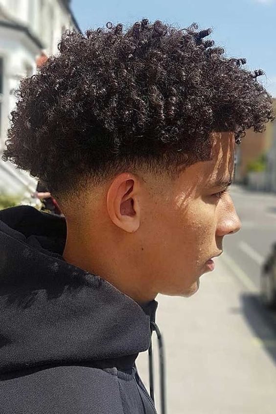 Curly Gradient Male Haircuts For 2022 3