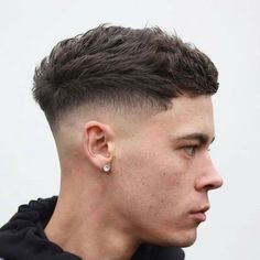 Tendenze taglio di capelli maschili 2022 16