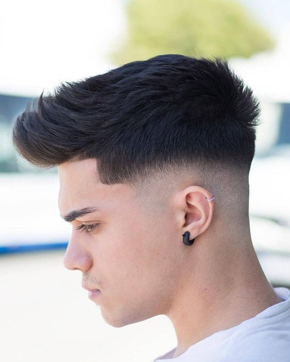 Spring Summer Haircut Men's Haircut with Gradient For 2022 1