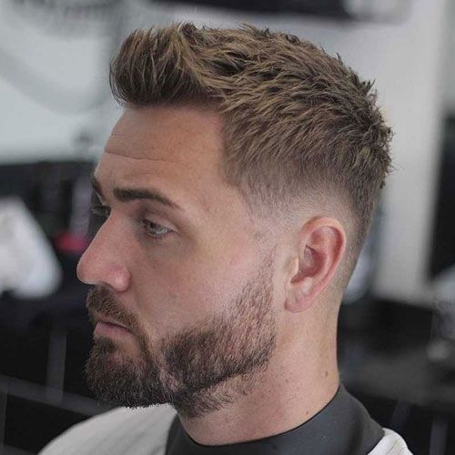 Frühlings-Sommer-Haarschnitt Herrenhaarschnitt mit Farbverlauf für 2022 3