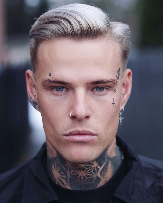 Tatuaje de cara masculina 1