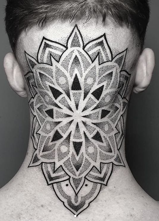 Men's Tattoos on the Back of the Neck 11