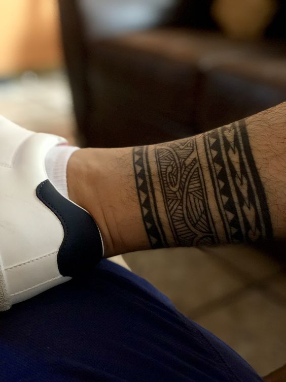 Tatuajes de tobillo para hombres: +40 inspiraciones | New Old Man - N.O.M  Blog