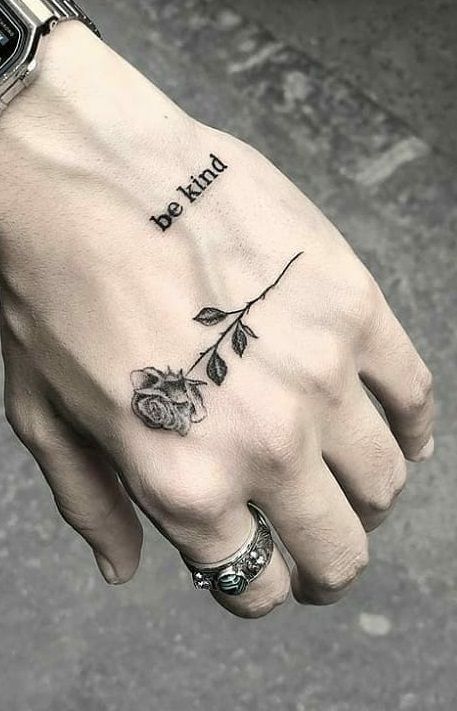 Tattoo mão cash  Tatuagem na mão, Tatuagem de mão, Tatuagens no dedo  masculinas