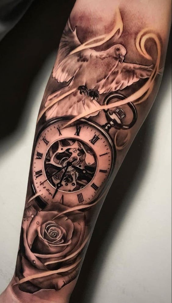 Tatuajes de relojes para hombres