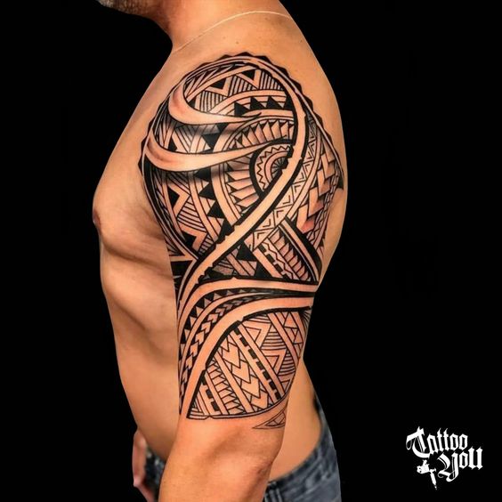 Tatuaggi tribali maschili - Maori