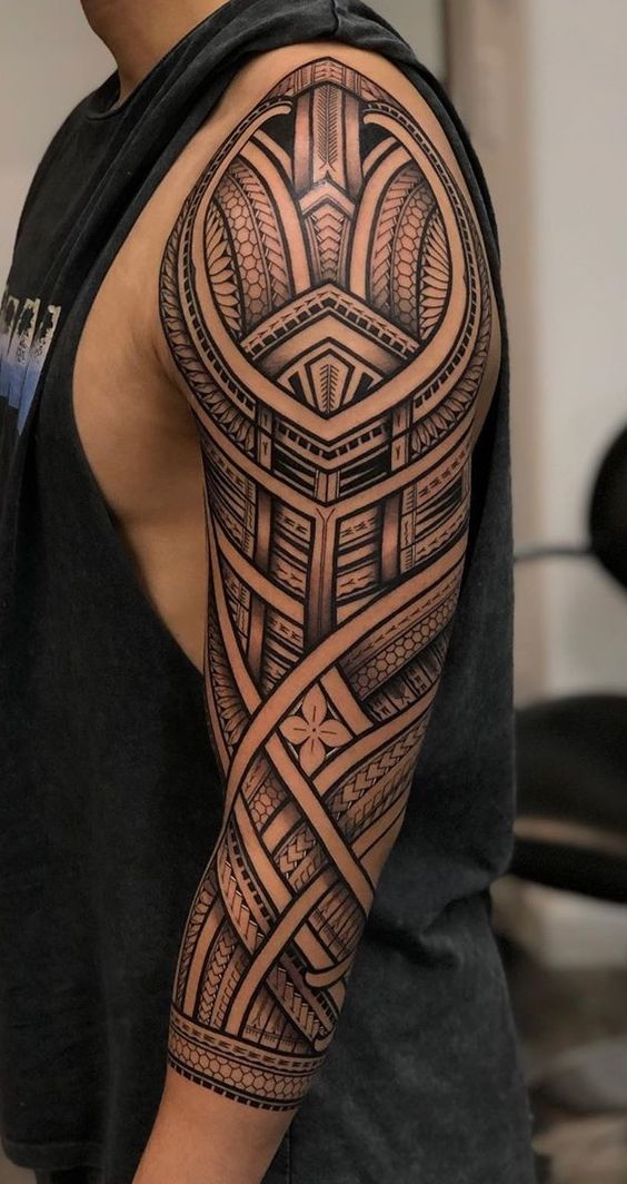 Tatuaggi tribali maschili - Maori