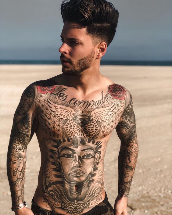 Tatuagens Masculinas na Barriga