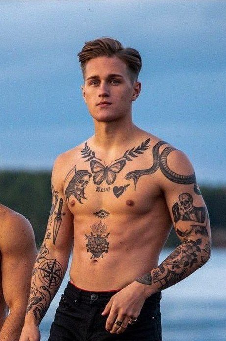Tatuaggi per uomini sulla pancia