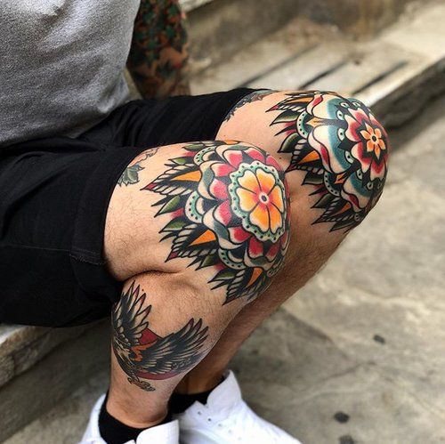 Tattoos für Männer am Knie