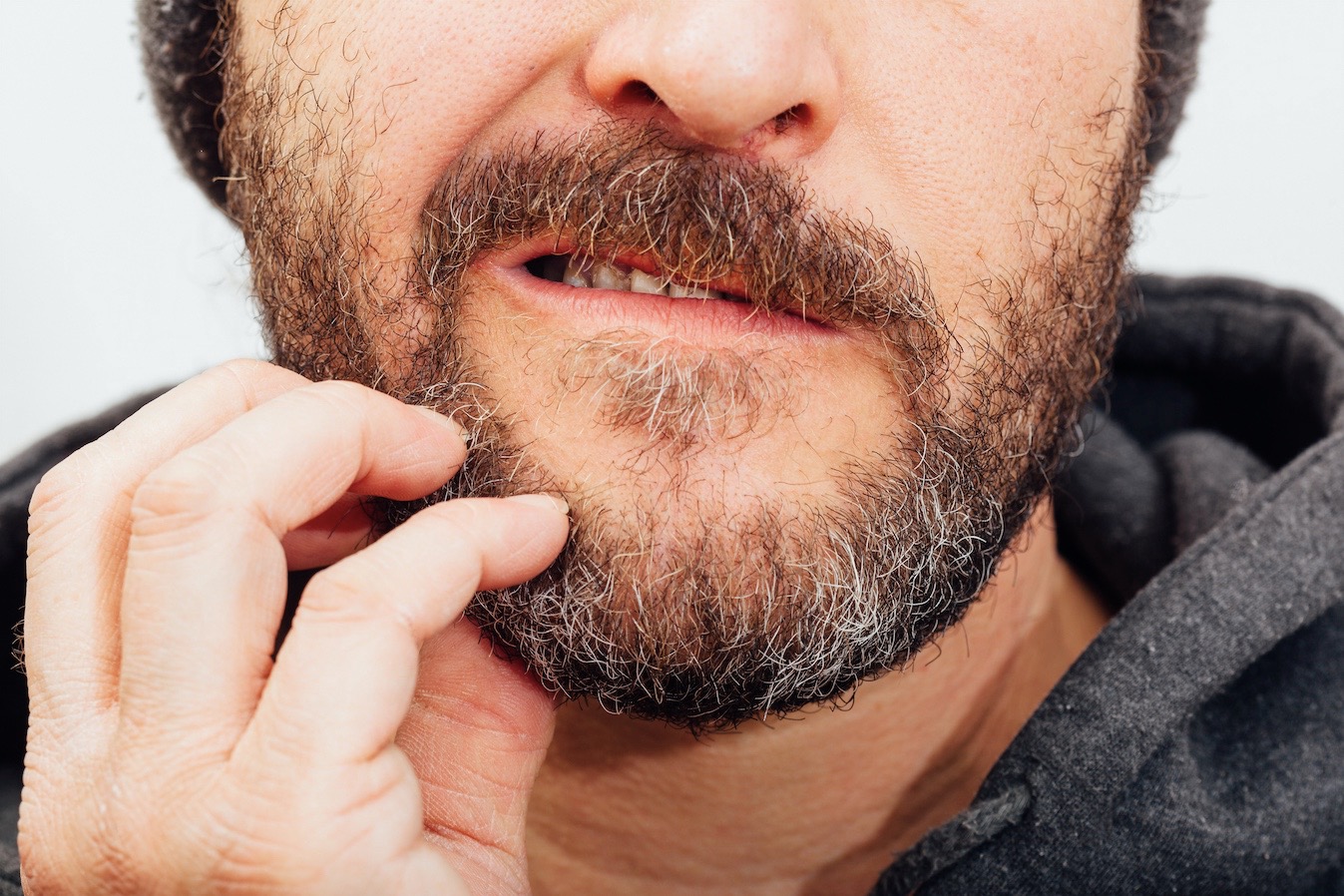 DE VOLTA PARA O BÁSICO: Como Acabar Com a Coceira na Barba