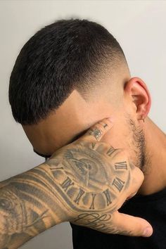 Buzz Cut Fade Haarschnitte für Männer