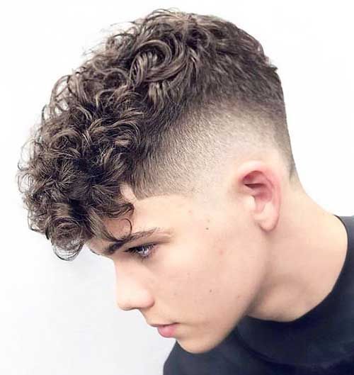 Cortes de Cabelo  CURLY HAIR WITH FRINGE Masculino