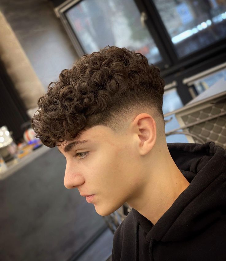 Curly and Wavy Men's Haircuts for 2024