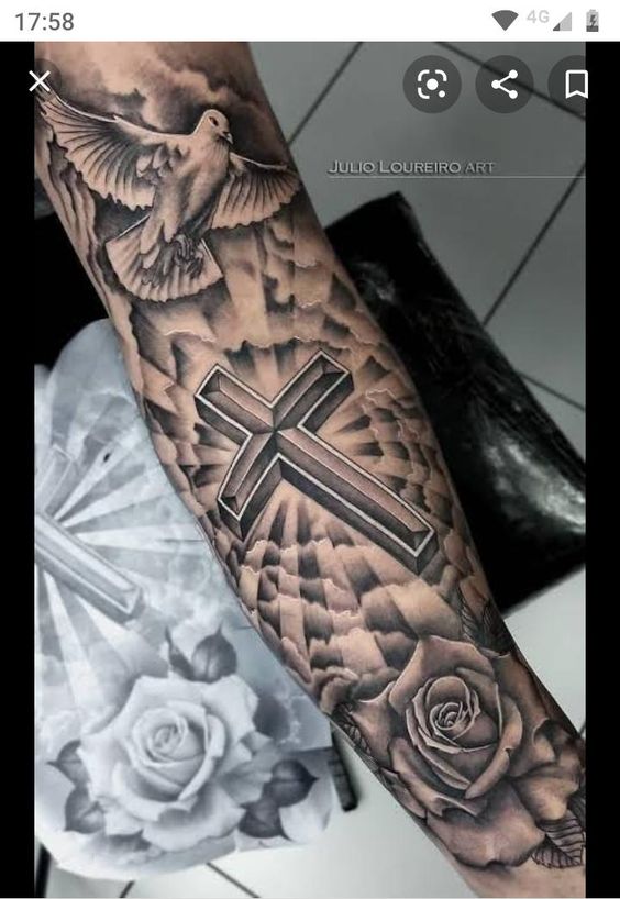 Tatuaggio ombreggiato da uomo