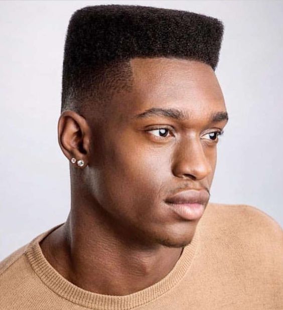 Corte de Cabelo Masculino MODERN FLAT TOP CUT