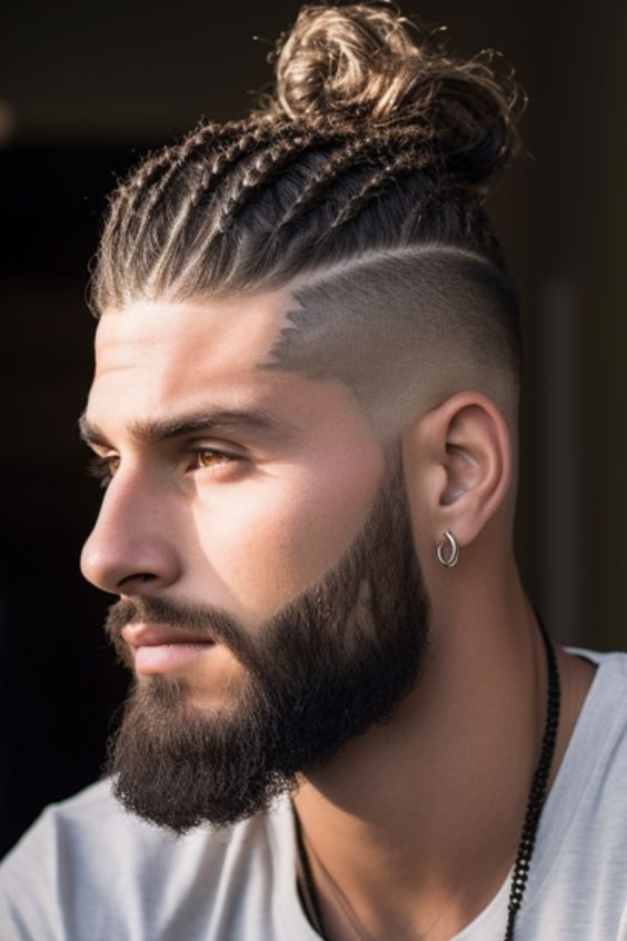 Coupe de cheveux pour hommes TEMPLE FADE AVEC TRESSE