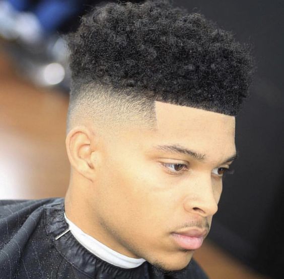 Cortes para hombre Curly High Top Fade Modern