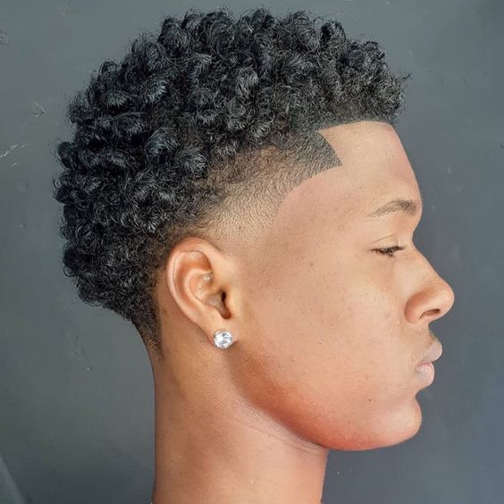 Cortes de Cabelo Masculino Crespo e Afro South of France com Cachos Naturais