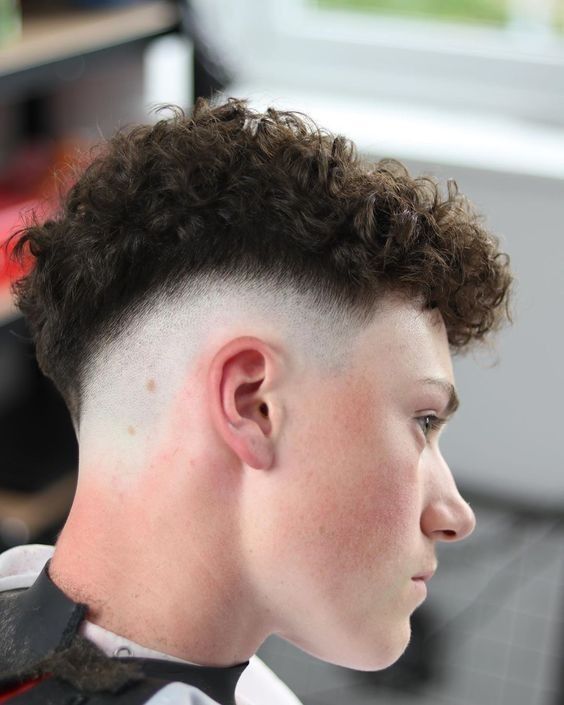 Men's Haircuts: Drop Fade with Curly Hair