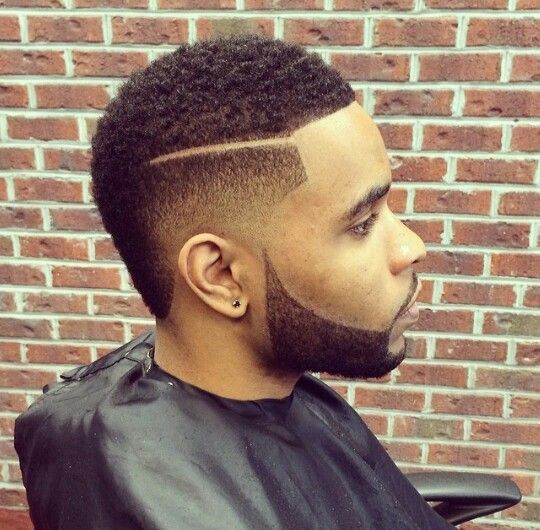 Men's Haircuts Low Fade with Hard Line