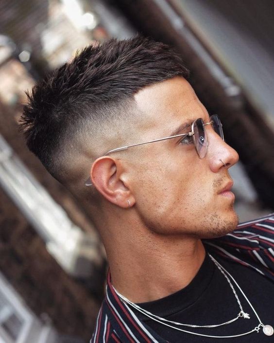 Men's Haircuts Gradient Skin Fade