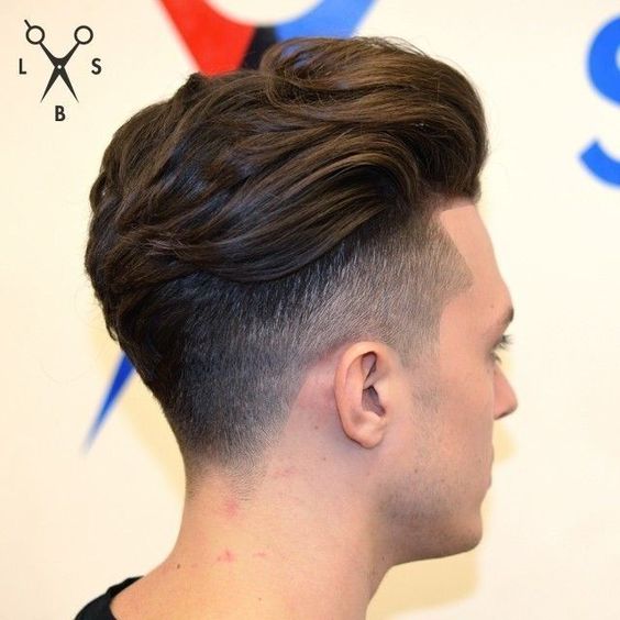 Coupes de cheveux longues pour hommes