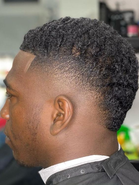 Soziale Low-Fade-Haarschnitte für Männer