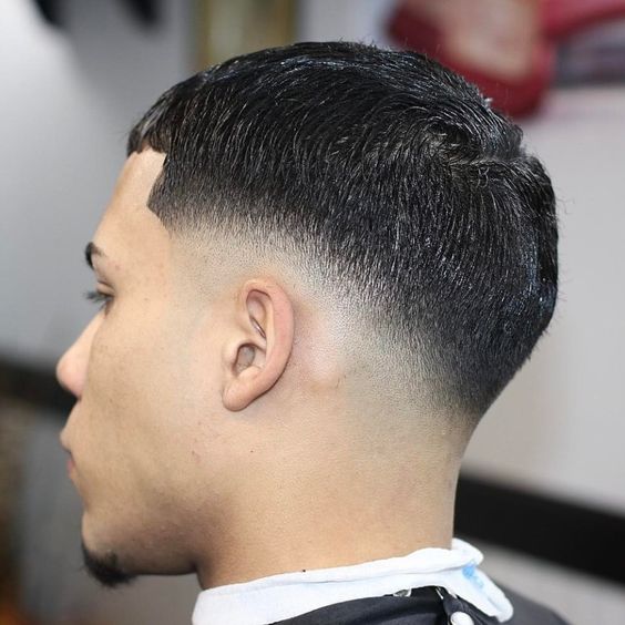 Cortes de pelo para hombres de bajo desvanecimiento