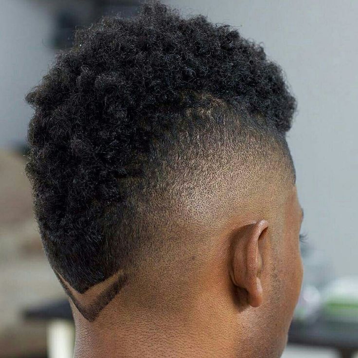 Men's Haircuts Mohawk with Line