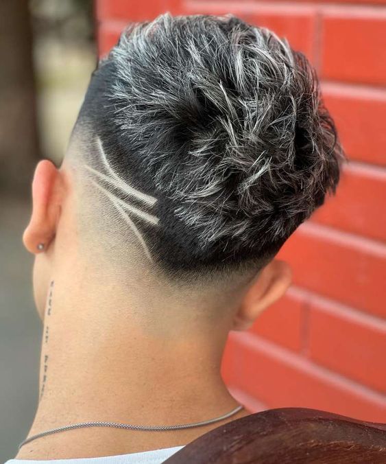 Cortes de pelo de hombres de riesgo geométrico