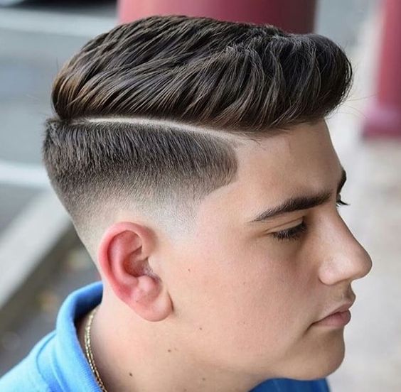 Cortes de Cabelo Masculino Risco Lateral Clássico