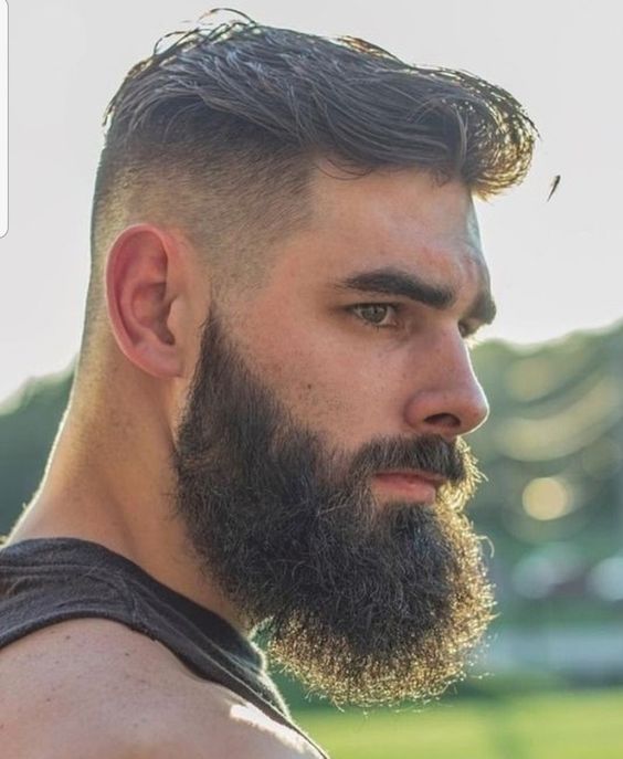 TENDANCES ET INSPIRATIONS POUR LA BARBE Barbe Complète