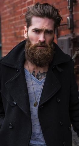 TENDANCES ET INSPIRATIONS POUR LA BARBE Style Empereur