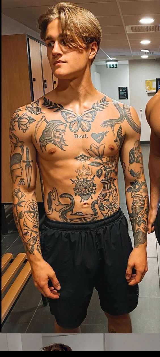 TENDENCIAS E INSPIRACIONES DE TATUAJES MASCULINOS EN 2025