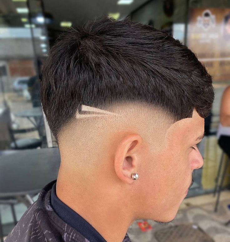 Corte Masculino Com Risco