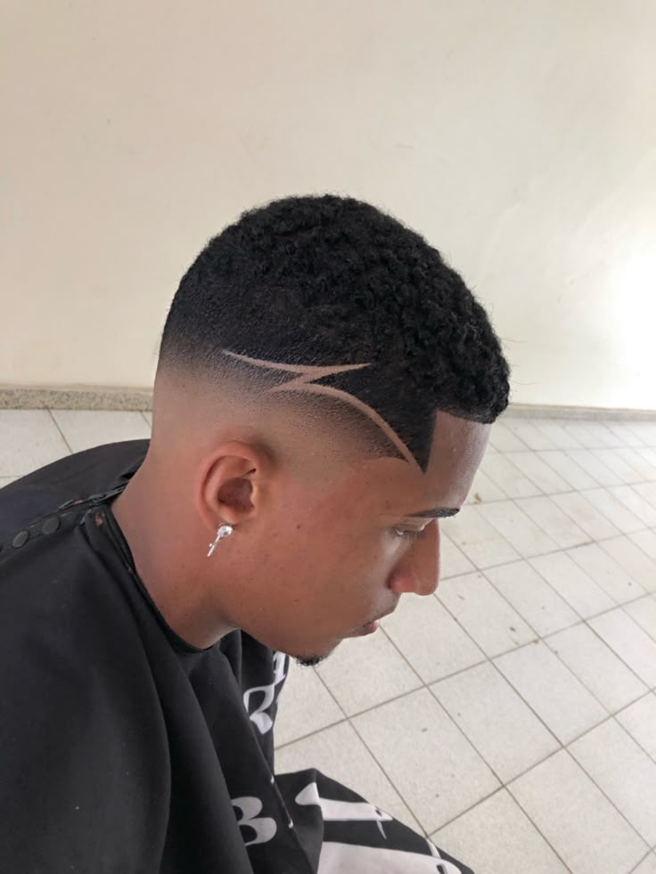 Corte Masculino Com Risco