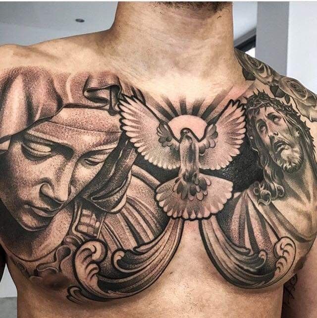Tatuagem no Peito Masculino
